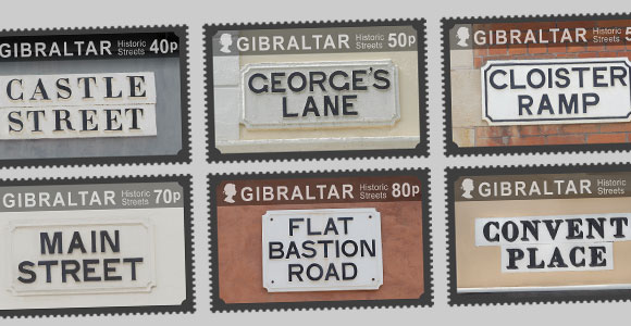 Boites aux lettres en forme de pilier de Gibraltar