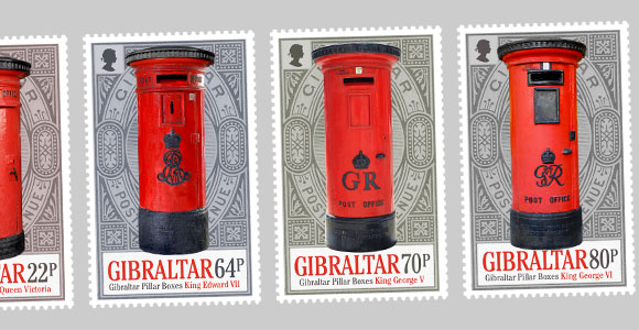 Boites aux lettres en forme de pilier de Gibraltar